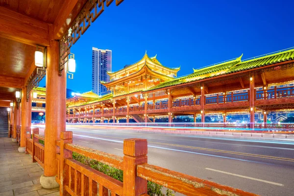 贵州都云市夜景桥 一座具有民族特色的桥 — 图库照片