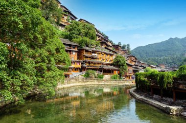 Xijiang Miao köyünde Diaojiaolou, Guizhou, Çin.