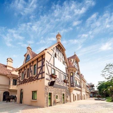 Haihua Adası, Hainan, Çin 'deki egzotik mimari.