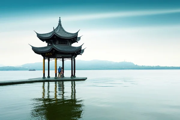 West Lake w Hangzhou, Zhejiang, Chiny — Zdjęcie stockowe