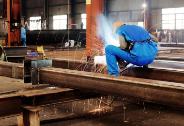 İşçi kesme metal üye