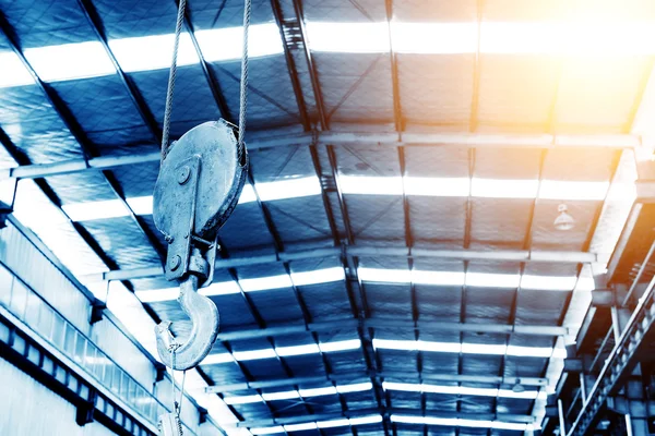 Factory floor, ceiling and cranes — Stock Photo, Image