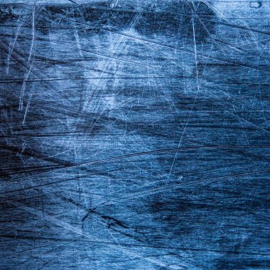 Siyah plastikteki beyaz çizikler ve toz. Snowboard 'daki çizikler çok yakın. Parafin uygulaması ve kayak ekipmanları servisi.