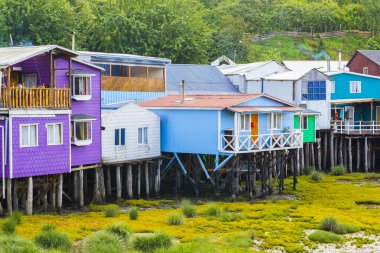 Castro, Chiloe Adası (Şili içinde Palafitos (Uzunbacak evleri))