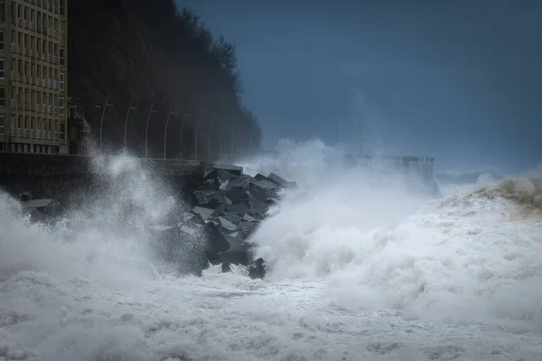 Waves Breaking New Promenade San Sebastian Storm Bella Spain — Stock Photo, Image