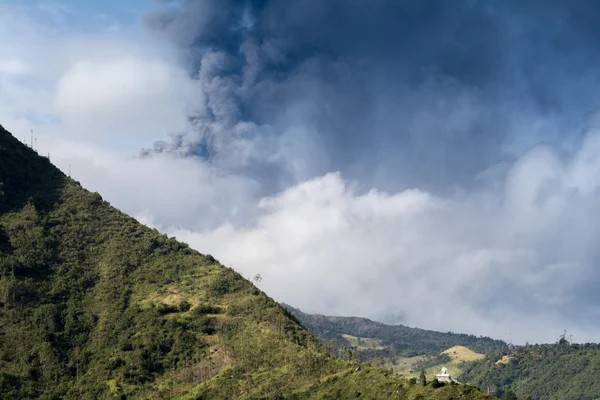 厄瓜多尔通古拉瓦火山 — 图库照片