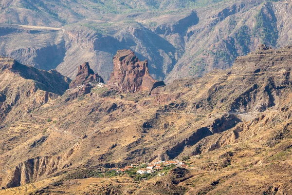 Рокки ландшафт в интерьере Гран Канария, Испания — стоковое фото