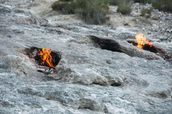 Berg chimera, eeuwige vuur in oude Lycië (Turkije) — Stockfoto