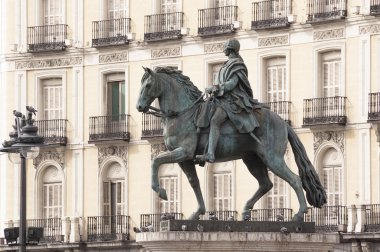 puerta del Sol, madrid (İspanya anıt charles III)
