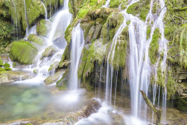 Cachoeiras na cordilheira Entzia (Espanha ) — Fotografia de Stock