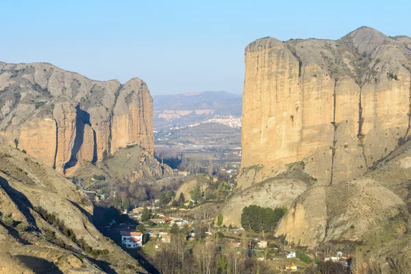 Natural entrance to New Camero, La Rioja (Spain) — Stock Photo, Image