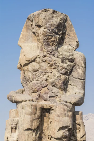 Kolosy Memnona, posąg faraona Amenhotepa III, Luxor — Zdjęcie stockowe
