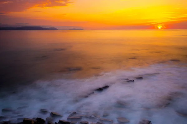 Plaj Barrika gün batımında, Bizkaia, Bask ülke, İspanya — Stok fotoğraf