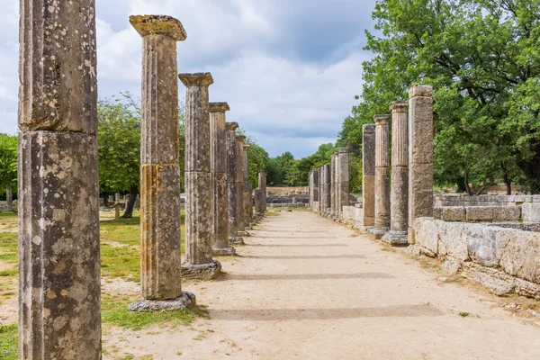 Palaistra (campos de lucha), ruinas de la antigua ciudad de Olympia, Grecia — Foto de Stock