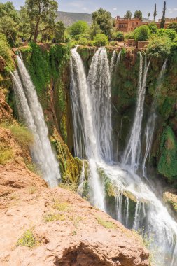 Ouzoud şelaleleri, Fas 'taki Büyük Atlas.