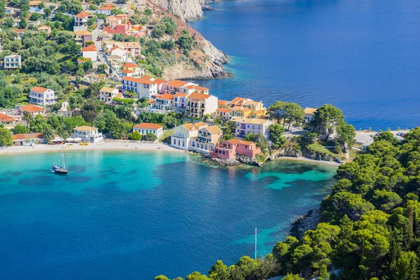 Vila de Assos, ilha de Kefalonia, Grécia — Fotografia de Stock