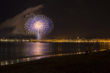 Fireworks uygulamasında Donostia, Gipuzkoa (İspanya)