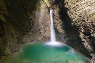 Kozjak şelale, Triglav Ulusal Parkı, Slovenya