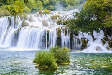 Hırvatistan 'ın Krka Ulusal Parkı' ndaki Şelaleler