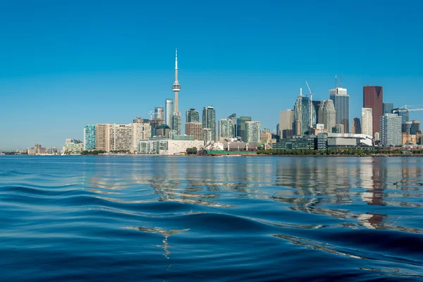 Toronto silhuett i sommardag — Stockfoto