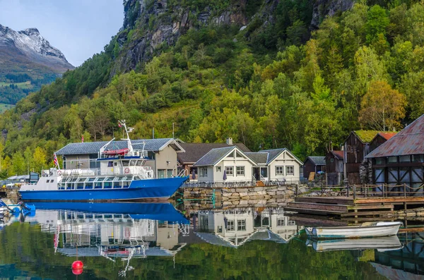 Reflections Sunlit Geranger Harbor Norsko Podzim — Stock fotografie