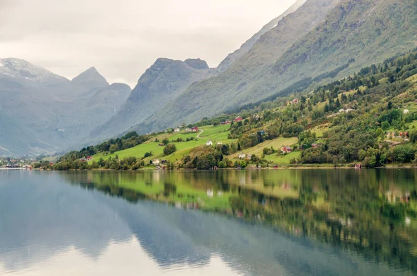 Reflexão Fiorde Noruega Momento Outono — Fotografia de Stock