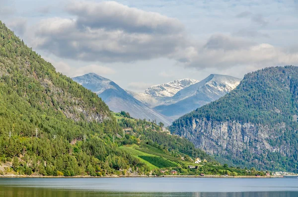 Солнечный Пейзаж Норвегии Осенью — стоковое фото