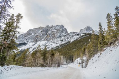 Kışın Kananaskis Ülkesi, Alberta, Kanada