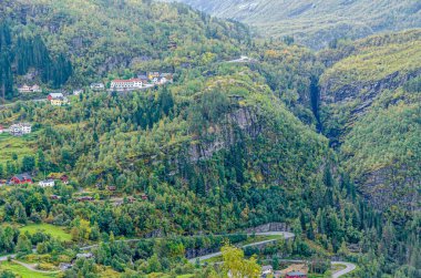 Sunnylvsfjorden, Dağ Vadisi ve Geiranger. Norveç