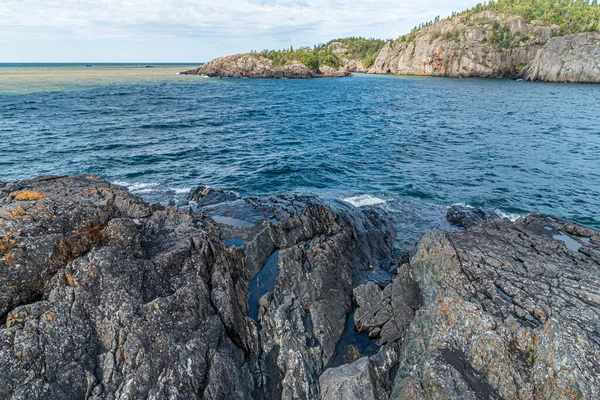 Orilla Rocosa Del Lago Superior Canadá —  Fotos de Stock