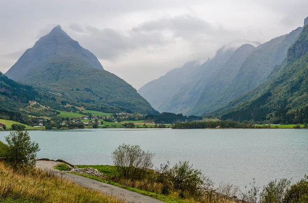 Fjord Visão Queda Dia Nublado Noruega — Fotografia de Stock