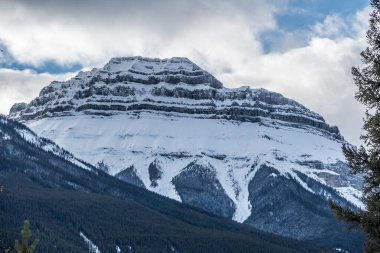 Banff Park 'taki Rocky Dağları, Alberta, Kanada