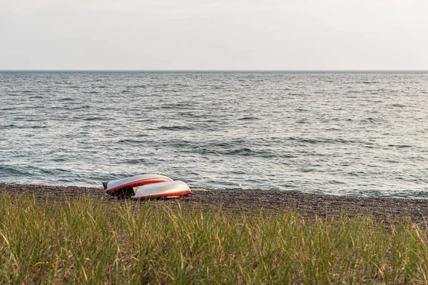 Två Singke Kajak Stranden Superior Lake Kanada — Stockfoto