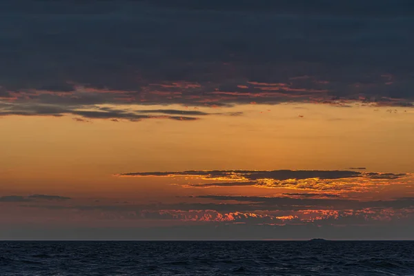 Захід Сонця Над Поверхнею Верхнього Озера Канада — стокове фото