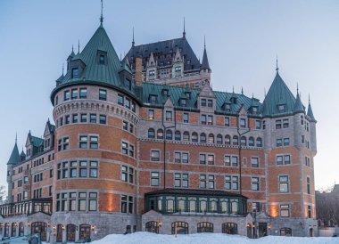 Quebec 'in eski şehri, kışın geceleri.