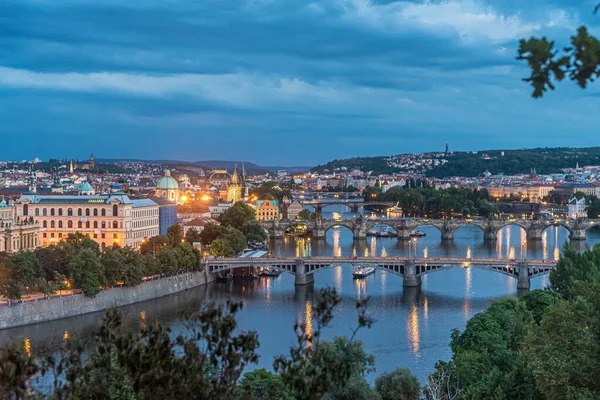 Vista Nocturna Las Casas Praga Sobornos Luces — Foto de Stock