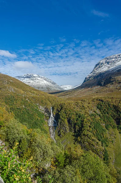 Sunlit Highland Norsku Podzim — Stock fotografie