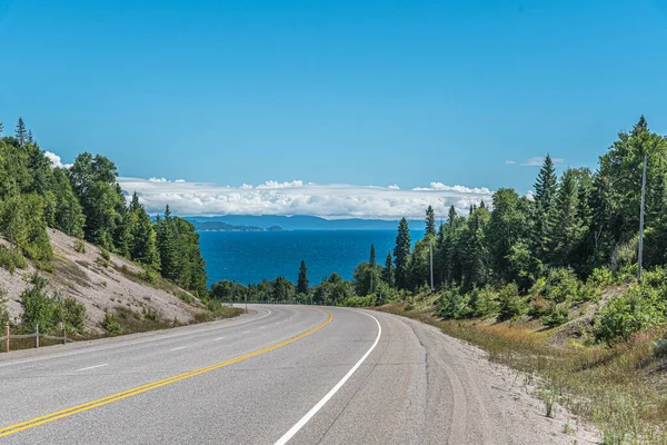 Trans Canada Motorväg Längs Superior Lake Östra Stranden — Stockfoto