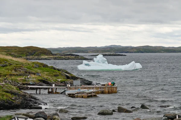 Bright white iceberg — Stock Photo, Image