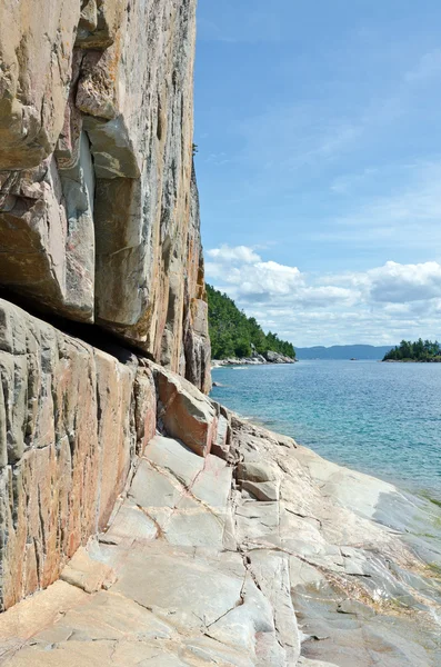 Shore of Superior Lake — Stock Photo, Image