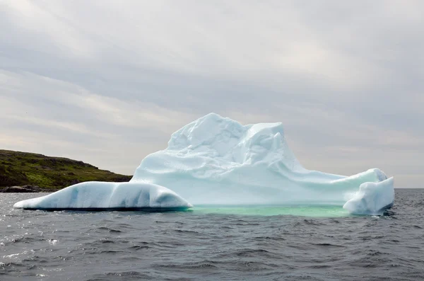 Iceberg bianco brillante — Foto Stock