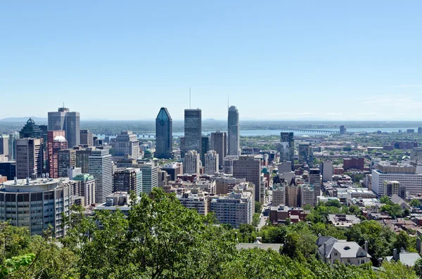 Montreal gökdelenler