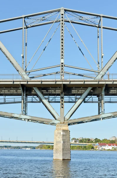 Рама моста — стоковое фото