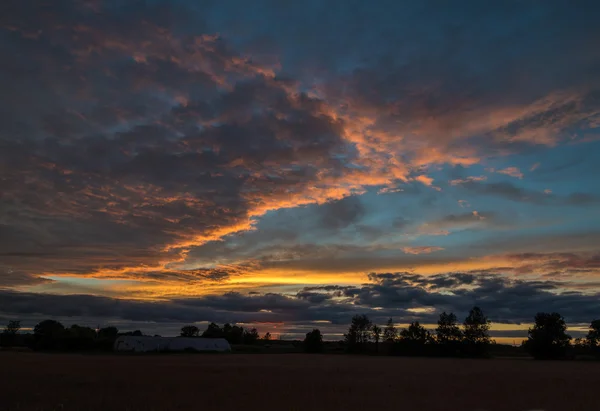 Sonnenuntergang auf dem See — Stockfoto