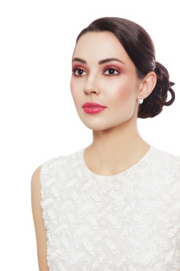 şık makyaj ile güzel gelin