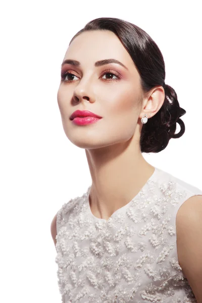 Bella sposa con elegante make-up — Foto Stock