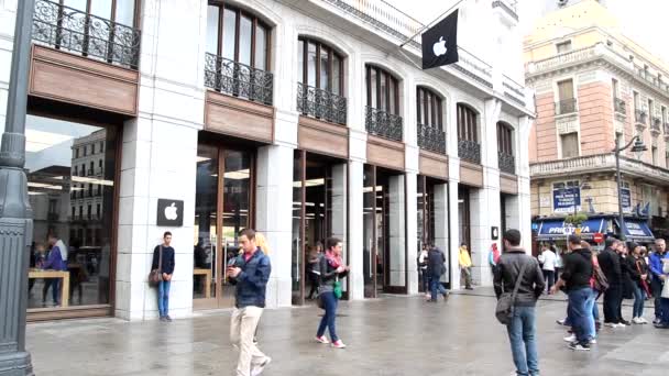 Der neue apfelladen in madrid, spanien. — Stockvideo