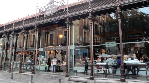 Mercado de San Miguel-ben — Stock videók