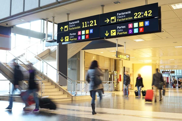 Passageiros das companhias aéreas — Fotografia de Stock