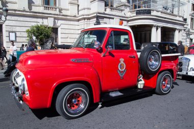 Klasik Ford F 100 kamyon